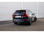 Volvo XC60 2.0 T8 Plug-in hybrid AWD Ultimate Black Edition Luchtvering, Trekhaak, 21", Panoramadak