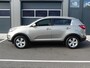 Kia Sportage 2.0 163PK Climate Control PDC LED Bluetooth Org. NL-Auto Lage km stand NAP Boekjes + 2 Sleutels Aanwezig