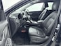 Hyundai Kona Electric EV Premium 64 kWh | Stoel verwarming en ventilatie | Navigatie en Apple Carplay Android auto | Stuurwiel verwarming | Soh 96,8% |