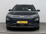 Hyundai Kona Electric EV Premium 64 kWh | Stoel verwarming en ventilatie | Navigatie en Apple Carplay Android auto | Stuurwiel verwarming | Soh 96,8% |