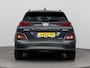 Hyundai Kona Electric EV Premium 64 kWh | Stoel verwarming en ventilatie | Navigatie en Apple Carplay Android auto | Stuurwiel verwarming | Soh 96,8% |