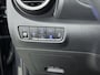 Hyundai Kona Electric EV Fashion 64 kWh | Dodehoek detectie | Parkeersensoren achter en Camera | Warmtepomp | Soh 96,6% |