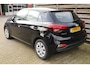 Hyundai i20 1.2 LP i-Drive Airco / All season banden