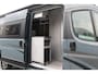 Megamobile Lounge Mobil Mega Lounge 640 180pk - Elektrisch bed - Vloerverwarming - Omvormer - Prijs incl. BTW/BPM
