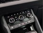 Skoda Karoq 1.5 TSI ACT Sportline 150Pk Automaat (APPLE CARPLAY, GROOT NAVI, CLIMATE, STOELVERWARMING, SPORTSTOELEN, ADAPTIVE CRUISE, KEYLESS, PARKEERSENSOREN, TREKHAAK, NIEUWSTAAT)