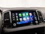 Skoda Karoq 1.5 TSI ACT Sportline 150Pk Automaat (APPLE CARPLAY, GROOT NAVI, CLIMATE, STOELVERWARMING, SPORTSTOELEN, ADAPTIVE CRUISE, KEYLESS, PARKEERSENSOREN, TREKHAAK, NIEUWSTAAT)