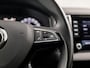 Skoda Karoq 1.5 TSI ACT Sportline 150Pk Automaat (APPLE CARPLAY, GROOT NAVI, CLIMATE, STOELVERWARMING, SPORTSTOELEN, ADAPTIVE CRUISE, KEYLESS, PARKEERSENSOREN, TREKHAAK, NIEUWSTAAT)
