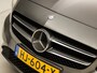 Mercedes-Benz A-klasse 180 Ambition Sport Automaat (SCHUIFDAK, NAVIGATIE, LEDER, CAMERA, STOELVERWARMING, ZWART HEMEL, SPORTSTOELEN, CRUISE, NIEUWE APK, NIEUWSTAAT)