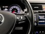 Volkswagen Golf Variant 1.2 TSI Sportline Automaat (APPLE CARPLAY, NAVIGATIE, CLIMATE, STOELVERWARMING, GETINT GLAS, SPORTSTOELEN, LM VELGEN, PARKEERSENSOREN, NIEUWE APK, NIEUWSTAAT)