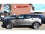 Peugeot 2008 Benzine 100 Pk Luxe Active uitvoering * Navigatie * Achteruitrij Camera * Climate & Cruise Control * L.M. Velgen * Dab Radio * Vingerhoets; Vierde Generatie Eersteklas Service, al meer dan 100 jaar.....