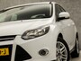 Ford Focus 1.0 EcoBoost Titanium (NAVIGATIE, CLIMATE, CAMERA, LM VELGEN, SPORTSTOELEN, CRUISE, BLUETOOTH, NIEUWE APK, NIEUWSTAAT)