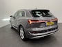 Audi E-tron e-tron 50 quattro Launch edition plus 71 kWh Panoramadak Navigatie Apple Carplay/Android Auto Parkeersensoren Adaptive Cruise Control Memory stoelen Leder Stoelverwarming Climate Control