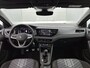 Volkswagen Polo 1.0 TSI R-Line Edition | Navigatie | Panoramadak | IQ Lights | Apple Carplay | Stoelverwarming | Camera | Android Auto | Parkeersensoren | 16" Lichtmetalen velgen | Digital cockpit pro |