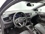 Volkswagen Polo 1.0 TSI R-Line Edition | Navigatie | Panoramadak | IQ Lights | Apple Carplay | Stoelverwarming | Camera | Android Auto | Parkeersensoren | 16" Lichtmetalen velgen | Digital cockpit pro |