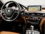 BMW X5 xDrive40e High Executive Sport 313Pk Automaat (PANORAMADAK, GROOT NAVI, HEAD-UP DISPLAY, MEMORY SEATS, ZWART HEMEL, HARMAN/KARDON, ADAPTIVE CRUISE, CAMERA, SFEERVERLICHTING, NIEUWSTAAT)