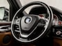 BMW X5 xDrive40e High Executive Sport 313Pk Automaat (PANORAMADAK, GROOT NAVI, HEAD-UP DISPLAY, MEMORY SEATS, ZWART HEMEL, HARMAN/KARDON, ADAPTIVE CRUISE, CAMERA, SFEERVERLICHTING, NIEUWSTAAT)