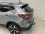 Nissan Qashqai 1.3 DIG-T Tekna + / Trekhaak 1500 KG / Navigatie / Dealer Onderhouden / Panoramadak / Stoelverwarming / Verwarmde Voorruit / Half Lederen Bekleding /