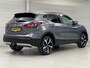 Nissan Qashqai 1.3 DIG-T Tekna + / Trekhaak 1500 KG / Navigatie / Dealer Onderhouden / Panoramadak / Stoelverwarming / Verwarmde Voorruit / Half Lederen Bekleding /