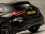 Mercedes-Benz A-klasse 220 AMG Sport 191Pk Automaat (SCHUIFDAK, SFEERVERLICHTING, APPLE CARPLAY, GROOT NAVI, LEDER/ALCANTARA, STOELVERWARMING, WIDESCREEN, CAMERA, NIEUWSTAAT)