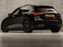 Mercedes-Benz A-klasse 220 AMG Sport 191Pk Automaat (SCHUIFDAK, SFEERVERLICHTING, APPLE CARPLAY, GROOT NAVI, LEDER/ALCANTARA, STOELVERWARMING, WIDESCREEN, CAMERA, NIEUWSTAAT)