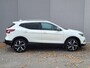 Nissan Qashqai 1.3 DIG-T Tekna + Automaat / Panoramadak / Trekhaak 1.500 kg / Bose audio / 360° camera / Navigatie / Verwarmde voorstoelen / Verwarmde voorruit / DAB / 19" velgen / Winsterset /