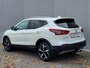 Nissan Qashqai 1.3 DIG-T Tekna + Automaat / Panoramadak / Trekhaak 1.500 kg / Bose audio / 360° camera / Navigatie / Verwarmde voorstoelen / Verwarmde voorruit / DAB / 19" velgen / Winsterset /