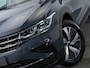 Volkswagen Tiguan 1.4 TSI 245 PK DSG eHybrid Elegance | LED Matrix IQ | Navigatie PRO | Trekhaak | Achteruitrijcamera | Keyless |