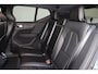 Volvo XC40 T3 Momentum - Sensus navigatie - Cimate Control - Cruise Control - FULL-LED-koplampen - Lederen bekleding - Verwarmbare voorstoelen - Verwarmbare voorruit - Draadloos telefoonlader - Getint glas - 18' LMV - Trekhaak semi elektrisch inklapbaar