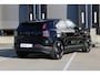Volvo EX30 Single Motor Extended Range Ultra 69 kWh | Panoramisch dak | Visual Park Assist | Draadloze telefoonoplader | 22KW Boordlader | Verwarmbare voorstoelen | Verwarmbaar stuurwiel | 19 inch Lichtmetalen velgen | Warmtepomp | Alarm | Adaptive Cruise Control | Pilot Assist | Premium Audio by Harman Kardon | Elektrische achterklep | Extra getinte ramen | Blis | Google Maps | Google Assistant | Elektrisch verstelbare voorstoelen | Apple Carplay