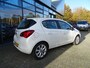 Opel Corsa 5 drs 1.4 Edition plus. Airco, stuur en stoelverwarm.