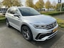 Volkswagen Tiguan 1.5 TSI R-Line | Navigatie | parkeersensoren | R-Line | 19 Inch Velgen | Cruise control | Airco |