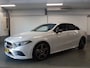 Mercedes-Benz A-klasse 180 Business Solution AMG Full options, Amg pakket!!, Navigatie, Achteruitrijcamera, Clima controle, Cruise controle, Stoel verwarming, Sportstoelen Alcantara/ Leder, Lm velgen Amg 18'', 37.000km!!, Nederlandse auto!! Bovag afleverpakket 695,-