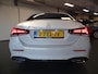 Mercedes-Benz A-klasse 180 Business Solution AMG Full options, Amg pakket!!, Navigatie, Achteruitrijcamera, Clima controle, Cruise controle, Stoel verwarming, Sportstoelen Alcantara/ Leder, Lm velgen Amg 18'', 37.000km!!, Nederlandse auto!! Bovag afleverpakket 695,-