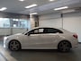 Mercedes-Benz A-klasse 180 Business Solution AMG Full options, Amg pakket!!, Navigatie, Achteruitrijcamera, Clima controle, Cruise controle, Stoel verwarming, Sportstoelen Alcantara/ Leder, Lm velgen Amg 18'', 37.000km!!, Nederlandse auto!! Bovag afleverpakket 695,-