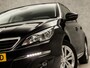 Peugeot 308 1.2 PureTech Sport (PANORAMADAK, NAVIGATIE, PARKEERSENSOREN, GETINT GLAS, SPORTSTOELEN, CRUISE, DAB+, NIEUWE APK, NIEUWSTAAT)