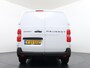 Peugeot Expert L2 145 pk | Navigatie | Achteruitrijcamera | Parkeersensoren Achter | Trekhaak | 2 Zitplaatsen Rechtsvoor | Zijschuifdeur Rechts | LED Dagrijverlichting | Airco | Cruise Control | Apple Carplay/Android Auto |