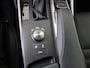 Lexus IS 300h Hybrid Luxury Line | Premium Navigatie | Safety System | Stoelverwarming & Koeling |