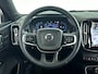 Volvo XC40 B4 Plus Dark | Parkeercamera | Stoel- en Stuurverwarming | Harman Kardon | Trekhaak