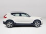 Volvo XC40 B4 Plus Dark | Parkeercamera | Stoel- en Stuurverwarming | Harman Kardon | Trekhaak