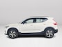 Volvo XC40 B4 Plus Dark | Parkeercamera | Stoel- en Stuurverwarming | Harman Kardon | Trekhaak