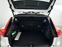 Volvo XC40 B4 Plus Dark | Parkeercamera | Stoel- en Stuurverwarming | Harman Kardon | Trekhaak
