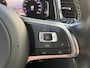 Volkswagen T-Roc 1.5 TSI 150PK DSG R-Line / Afneembare Trekhaak / Achteruitrijcamera / Stoelverwarming / Digitale Cockpit / App-Connect /  19"LMV P4