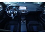 BMW 1-Serie 118i M-sport Pano HUD M-Seats Memory ACC keyless Camera Ambient