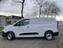 Peugeot e-Partner L2 50 kWh 136pk | ACTIE! | 8 jaar garantie | NAVI | Multimedia | Apple Carplay | Android Auto | Achteruitrijcamera | Parkeersensoren voor en achter | Dode hoek detectie | Surround view | Licht- en regensensor | Mistlampen | Stuurwielbediening | Digital cockpit | Bestuurdersstoel comfort | Reservewiel |van €31.628 voor €27.095