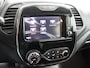 Renault Captur 1.2 TCe Dynamique Airco auto, Audio-navigatie full map, Cruise control, Hill hold functie, Regensensor, Stuurbekrachtiging snelheidsafhankelijk, Keyless entry, De Renault Captur 1.2 TCe Dynamique is een compacte SUV die stijl en praktisch gemak perfect combineert. Met zijn opvallende design, hoge instap en verrassend ruime interieur is hij ideaal vo