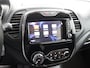 Renault Captur 1.2 TCe Dynamique Airco auto, Audio-navigatie full map, Cruise control, Hill hold functie, Regensensor, Stuurbekrachtiging snelheidsafhankelijk, Keyless entry, De Renault Captur 1.2 TCe Dynamique is een compacte SUV die stijl en praktisch gemak perfect combineert. Met zijn opvallende design, hoge instap en verrassend ruime interieur is hij ideaal vo