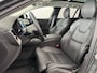 Volvo V60 T6 Plug-in hybrid AWD Ultra Dark | Achterbank verwarmd | Airco separaat achter | Apple Carplay/Android Auto|telefoonintegratie premium