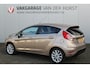Ford Fiesta 1.0-100pk EcoBoost Titanium. Nette en erg goed onderhouden Ford Fiesta. Airco, navigatie, telefoonvoorb., LM wielen, cruise control, parkeersensoren achter etc.