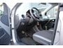 Volkswagen Up! 1.0 high up! Automaat 5-Deurs Airco/Cruise/PDC/Navi/Bluetooth/15"LM/RadioCD.AUX/Elek.Ramen/Dealeronderhoud/51.773km