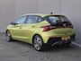 Hyundai i20 1.0 T-GDI Premium / Fabrieksgarantie tot 02-2029 / Dealer onderhouden / Allseason banden / Trekhaak afneembaar / Stuur-, Stoel en Achterbank verwarming / Trekgewicht 1110 kg / Achteruitrijcamera / Keyless Entry/Start /